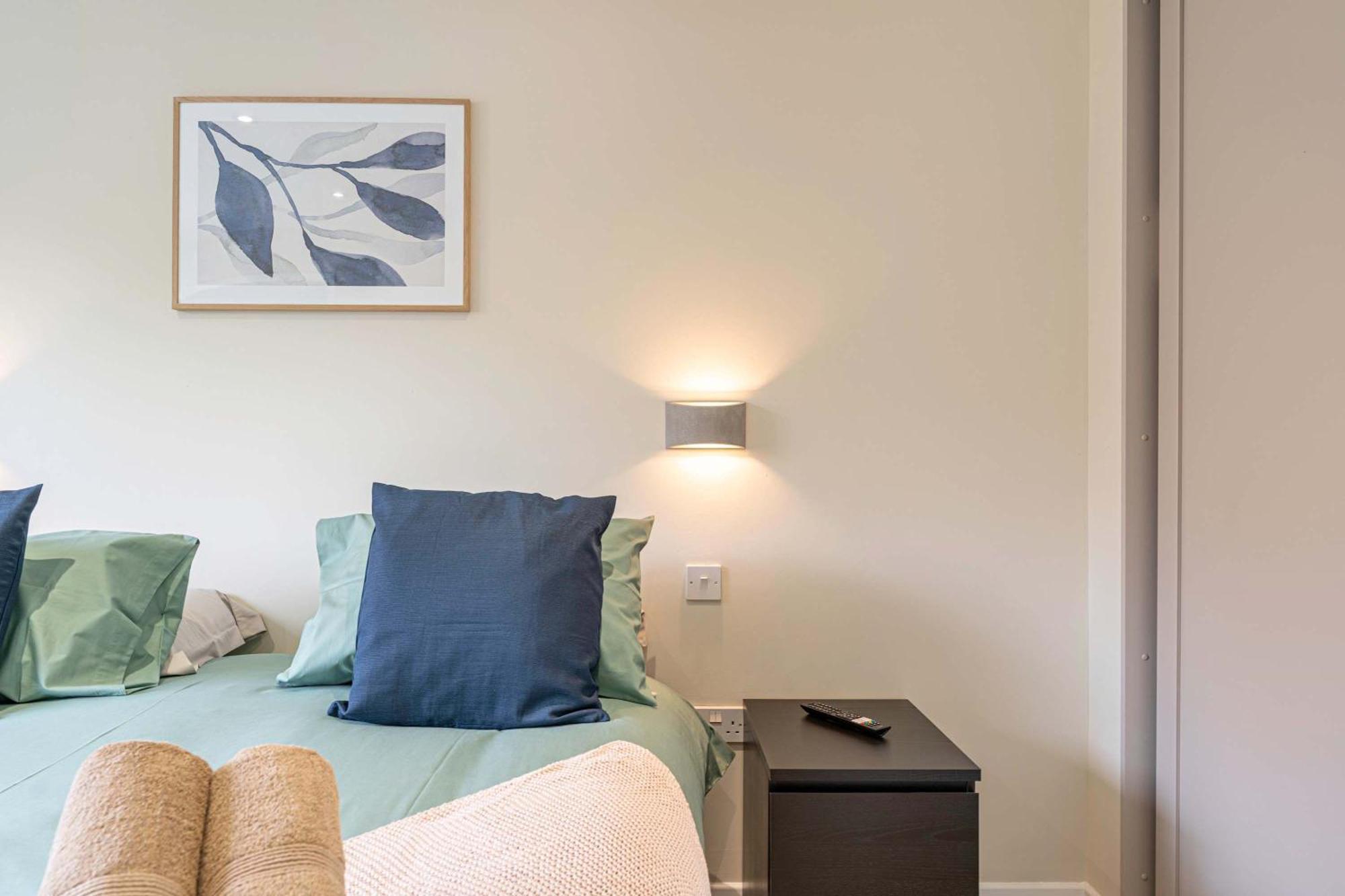 Stylish 2 Bedroom Apartments In דרבי מראה חיצוני תמונה